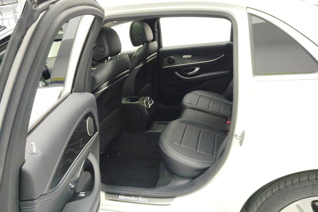 Mercedes-Benz E-class id 3810303 из Китая 14