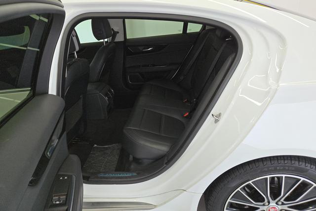 Jaguar XEL 2022 Белый из Китая, фото 5