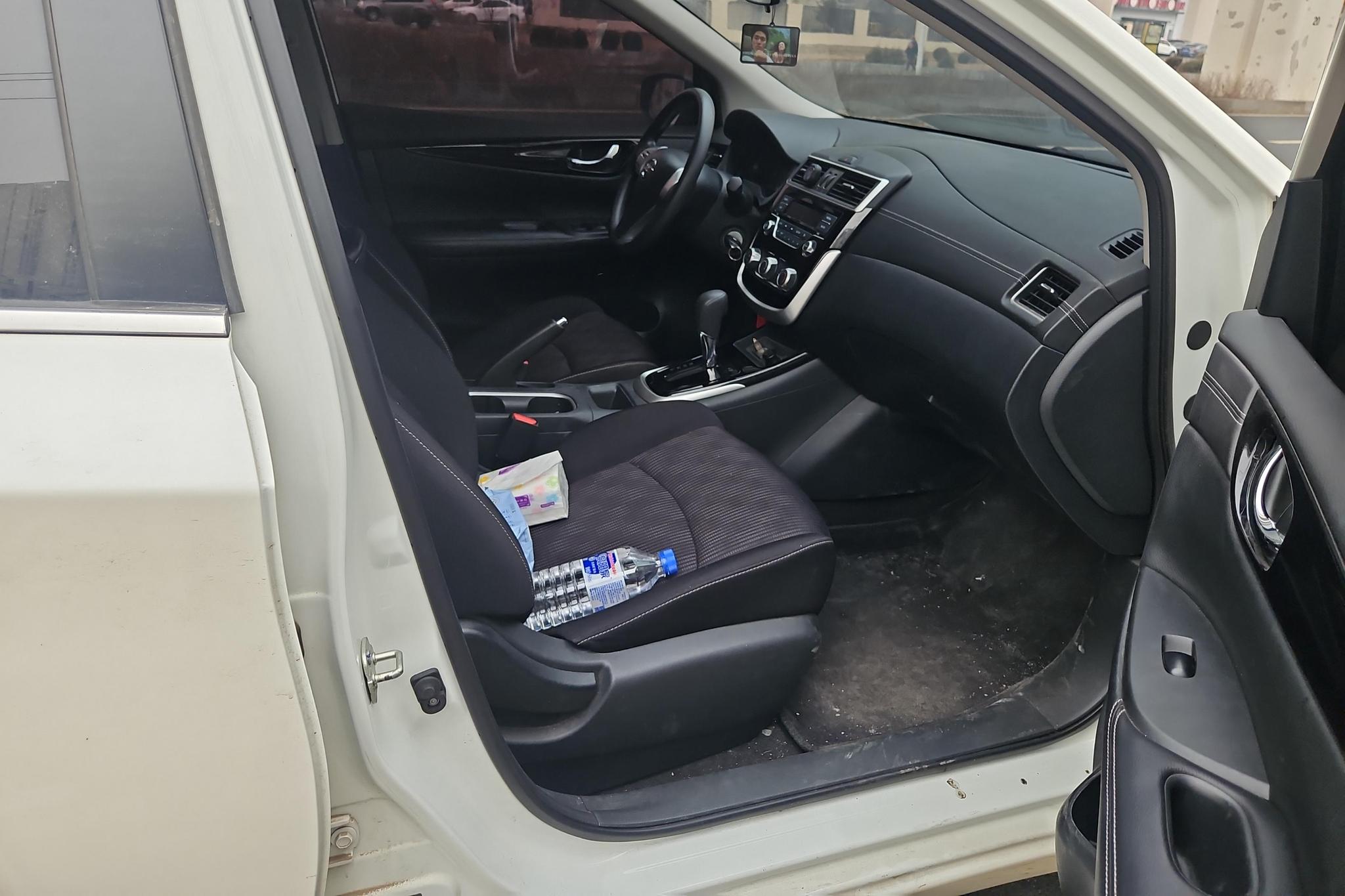 Nissan Tiida 2024 1.6L CVT