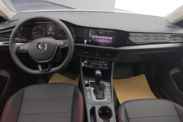 Volkswagen Bora 2021 200 TSI DSG — фото 11