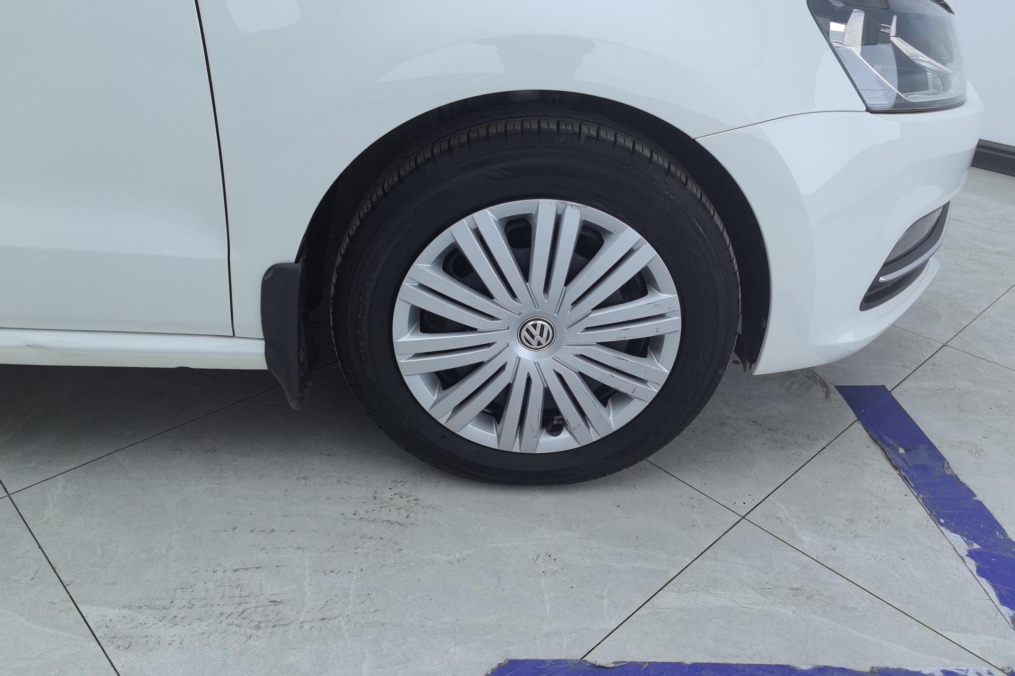 Volkswagen Polo 2018 1.5L AT