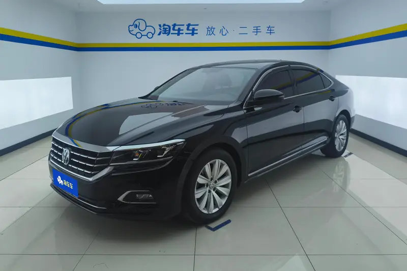 Volkswagen Passat — фото 1