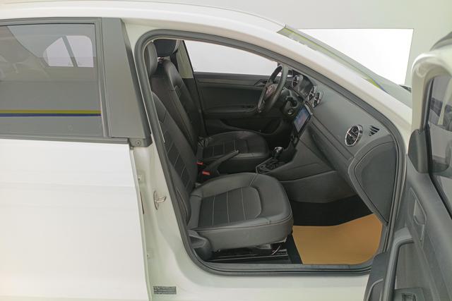 Volkswagen Jetta 2017 1.5 L AT — фото 8