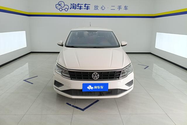 Volkswagen Jetta 2017 1.5 L AT — фото 2