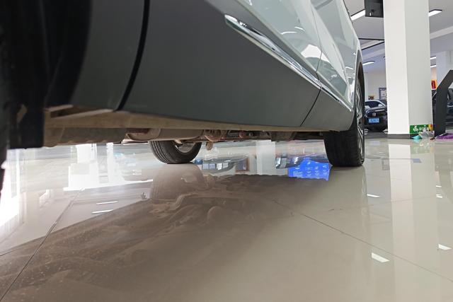Wuling Asta 2022 2.0 L DHT — фото 8