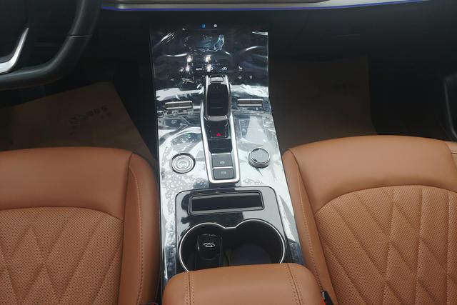 Chery Tiggo 8 id 3783956 из Китая 13