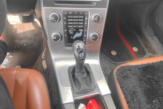 Volvo S60 2018 Белый из Китая, фото 3