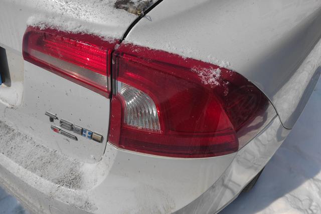 Volvo S60 id 3785271 из Китая 17