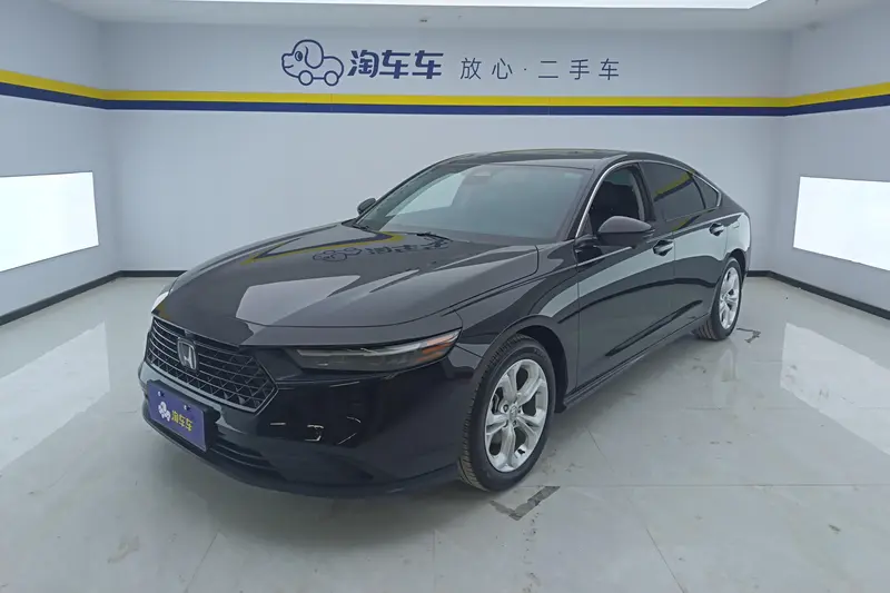 Honda Accord — фото 1