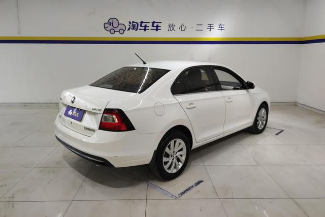 Skoda Rapid 2018 1.6 L MT — фото 3
