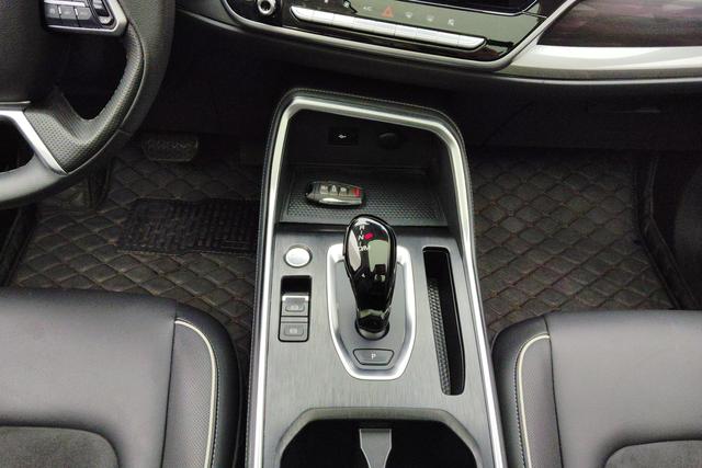 Haval H6 2024 Белый из Китая, фото 3