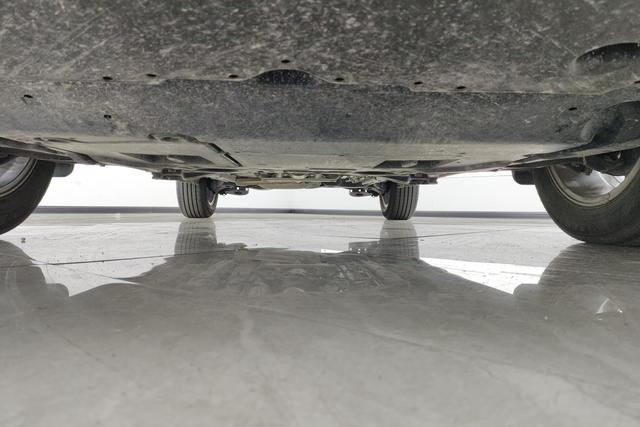 Toyota Corolla Cross 2024 2.0 L CVT — фото 6