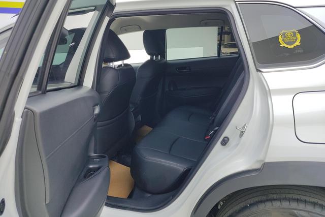 Toyota Corolla Cross 2024 2.0 L CVT — фото 16
