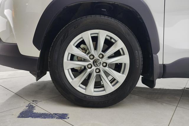 Toyota Corolla Cross 2024 2.0 L CVT — фото 10