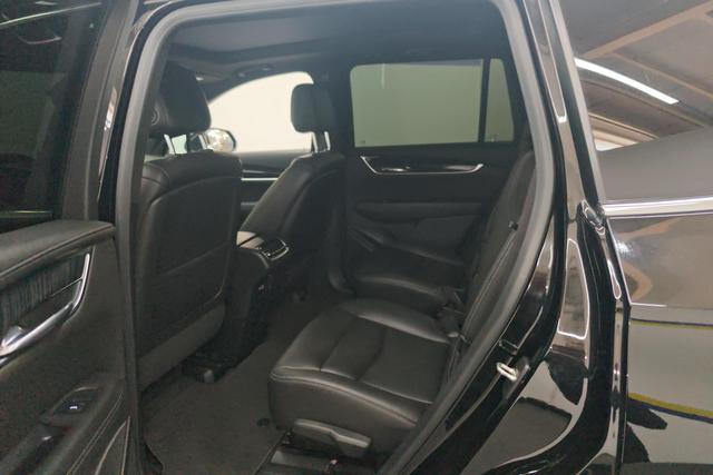 Cadillac XT6 id 3840976 из Китая 13