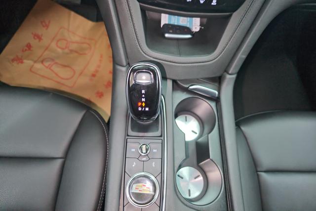 Cadillac XT6 id 3840976 из Китая 14