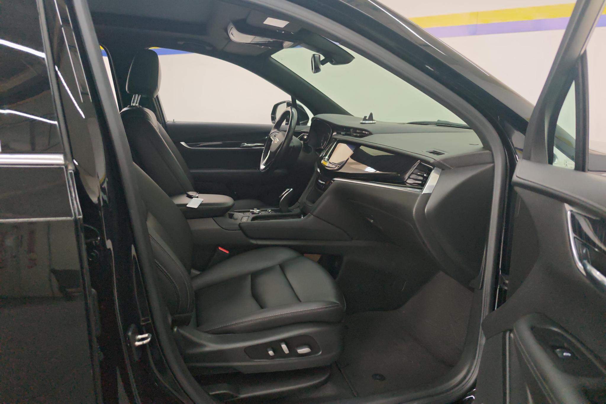 Cadillac XT6 2021 28T мест Luxury