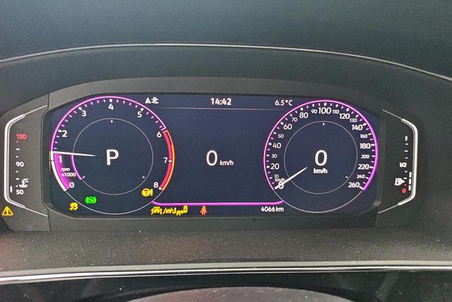 Volkswagen Passat 2024 380 TSI — фото 14