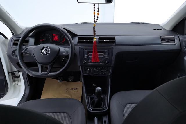 Volkswagen Santana 2021 1.5 L MT — фото 11