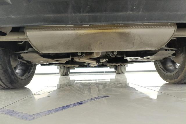 Geely Automobile Xingyue L 2022 Темно-серый из Китая