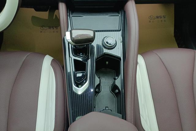 Geely Automobile Xingyue L 2022 Темно-серый из Китая, фото 3