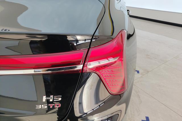 Red flag H5 2024 Черный из Китая, фото 3