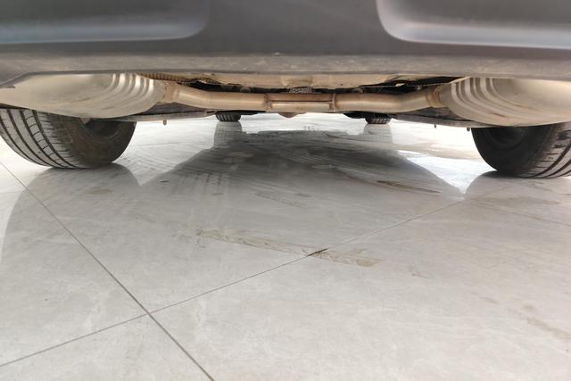 Red flag H5 2024 Черный из Китая, фото 4