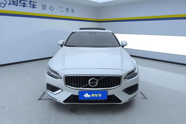 Volvo S60 2025 B 4 — фото 2