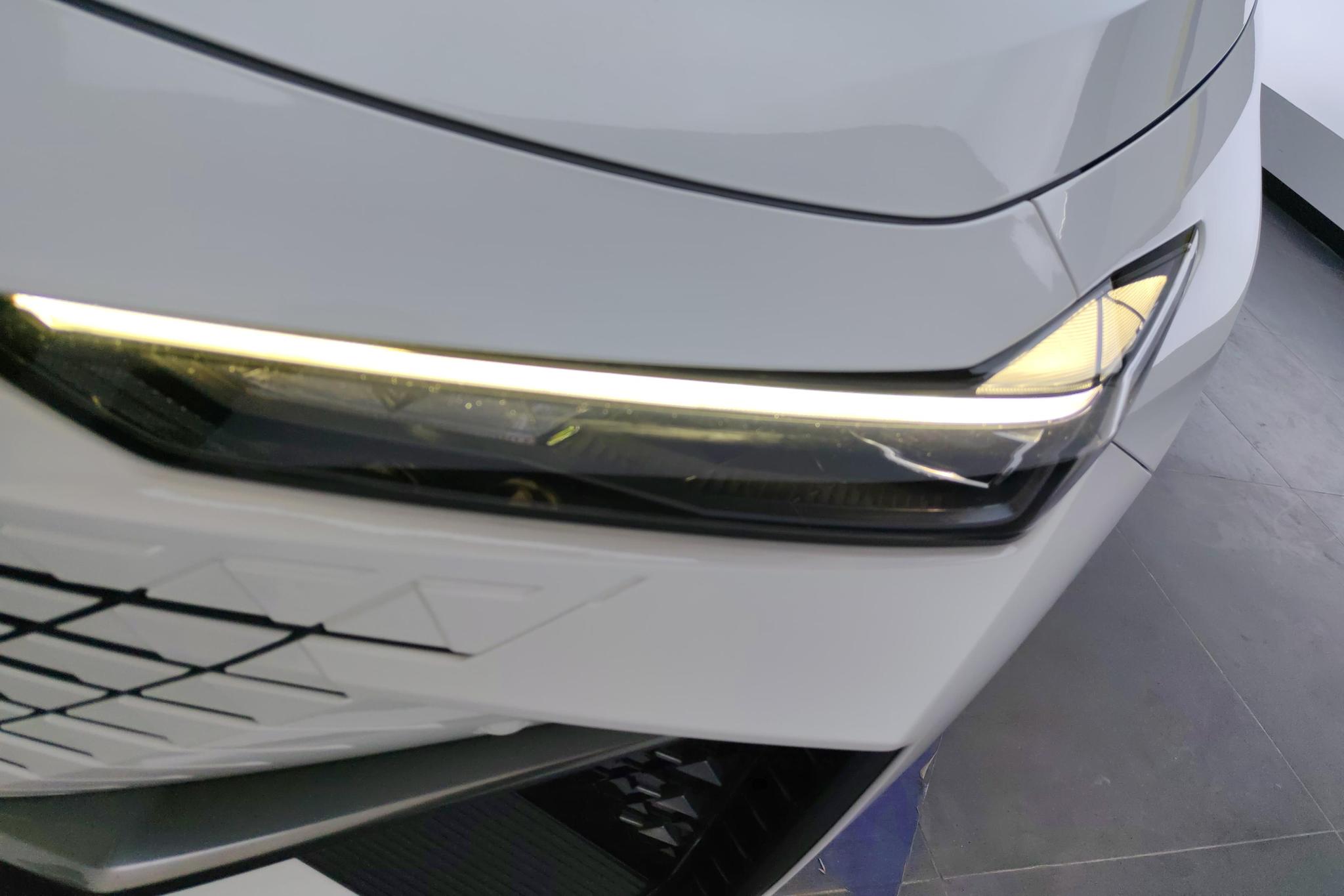 Changan UNI-V 2023 1.5T Luxury