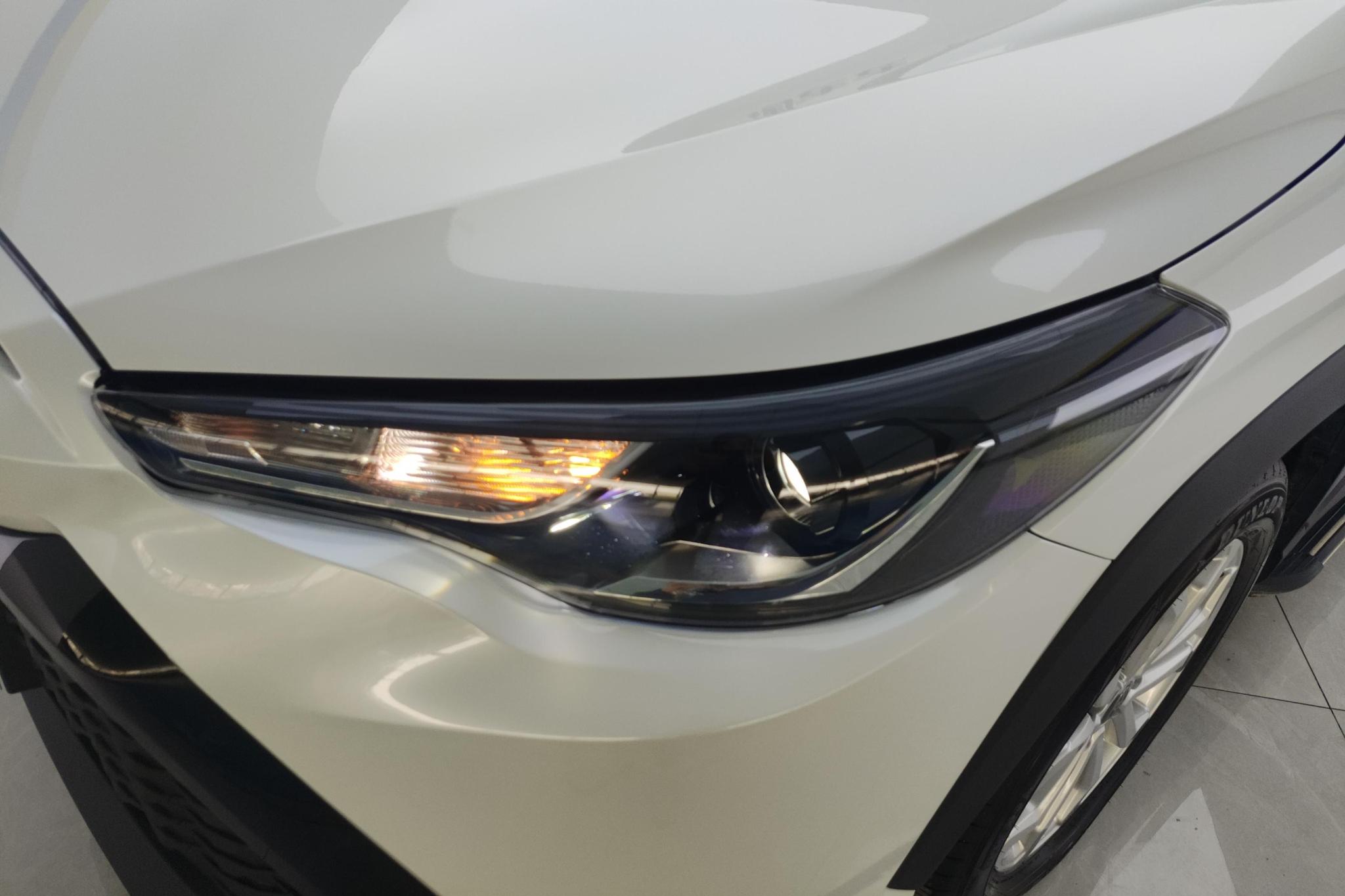 Toyota Frontlander 2022 2.0L CVT Lead