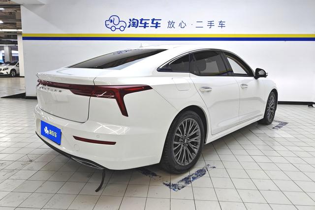 Pentium B70 2023 Белый из Китая, фото 2