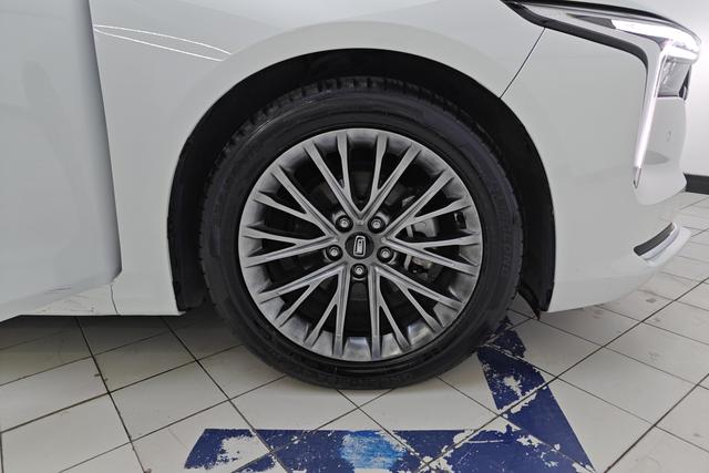 Pentium B70 2023 Белый из Китая, фото 4