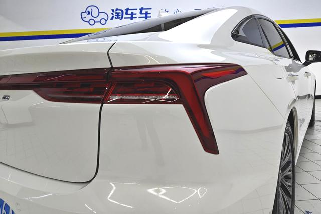 Pentium B70 2023 Белый из Китая, фото 5