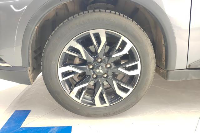 Mitsubishi Outlander 2020 2.0 L 2 WD 5 — фото 10