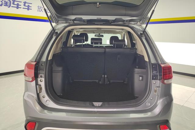 Mitsubishi Outlander 2020 2.0 L 2 WD 5 — фото 17