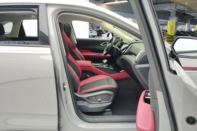 Red flag HS3 2024 Темно-серый из Китая