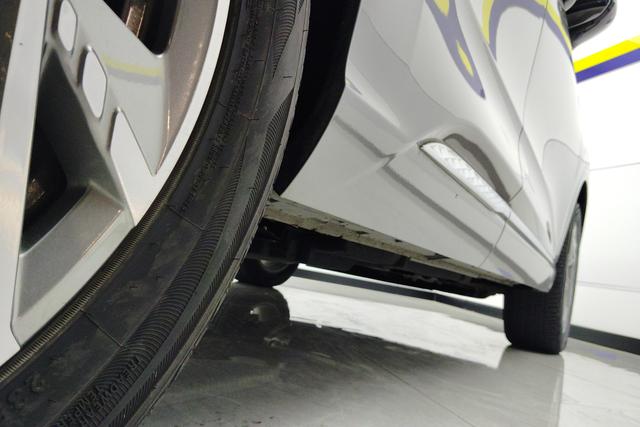 Red flag HS3 id 3837298 из Китая 14