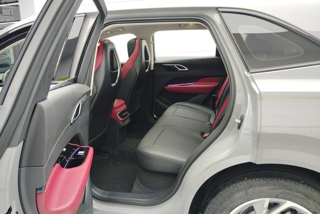 Red flag HS3 id 3837298 из Китая 15