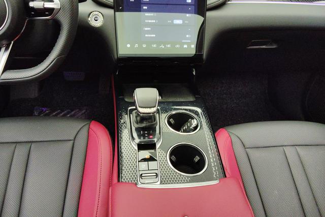 Red flag HS3 id 3837298 из Китая 16