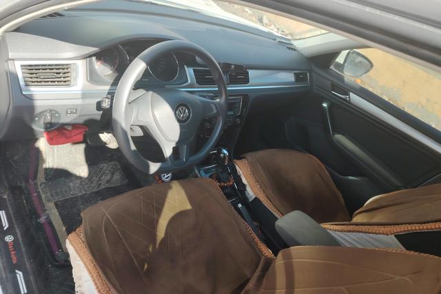 Volkswagen Bora id 3782864 из Китая 14