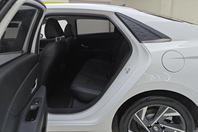 Hyundai Elantra id 3783094 из Китая 12