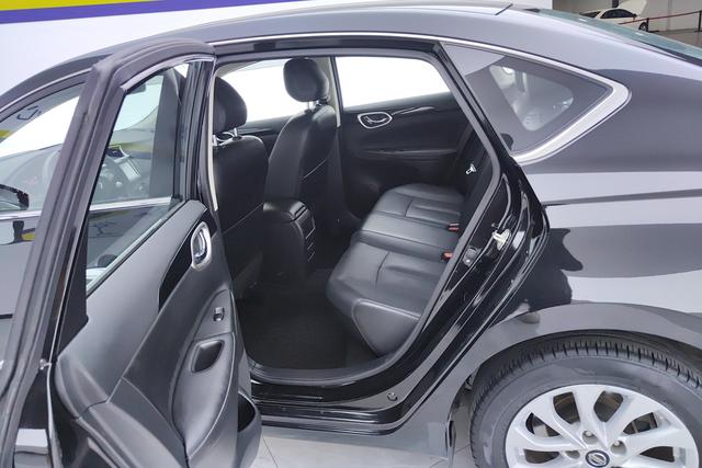 Nissan Xuan Yi 2018 Черный из Китая, фото 3