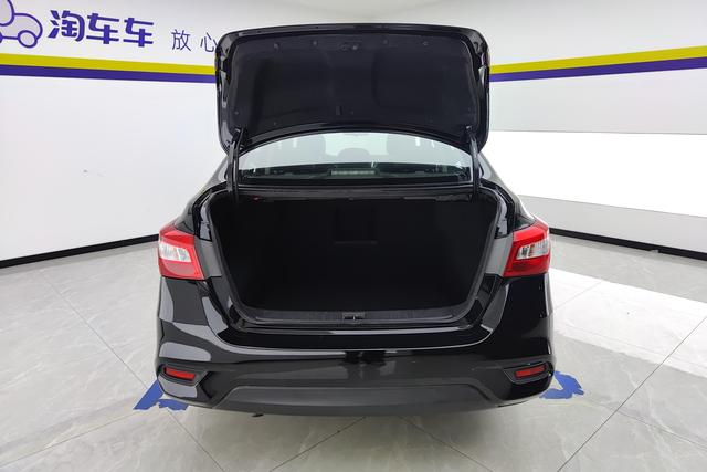 Nissan Xuan Yi 2018 Черный из Китая, фото 4