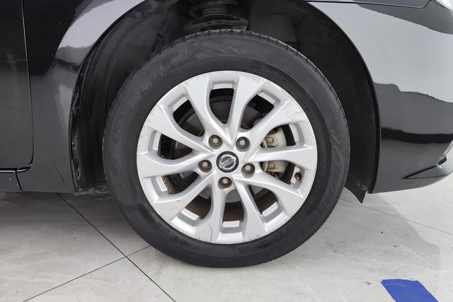 Nissan Xuan Yi id 3840689 из Китая 11