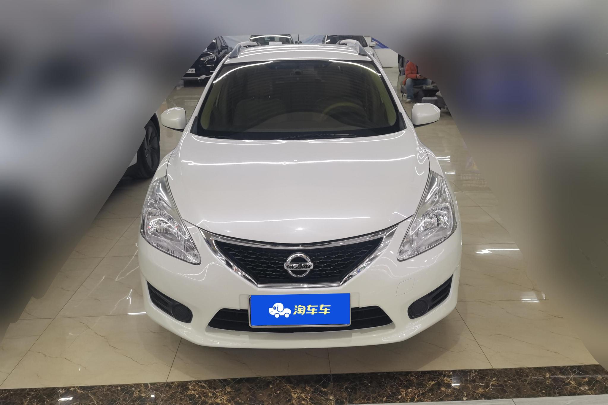 Nissan Tiida 2014 1.6L CVT Comfort