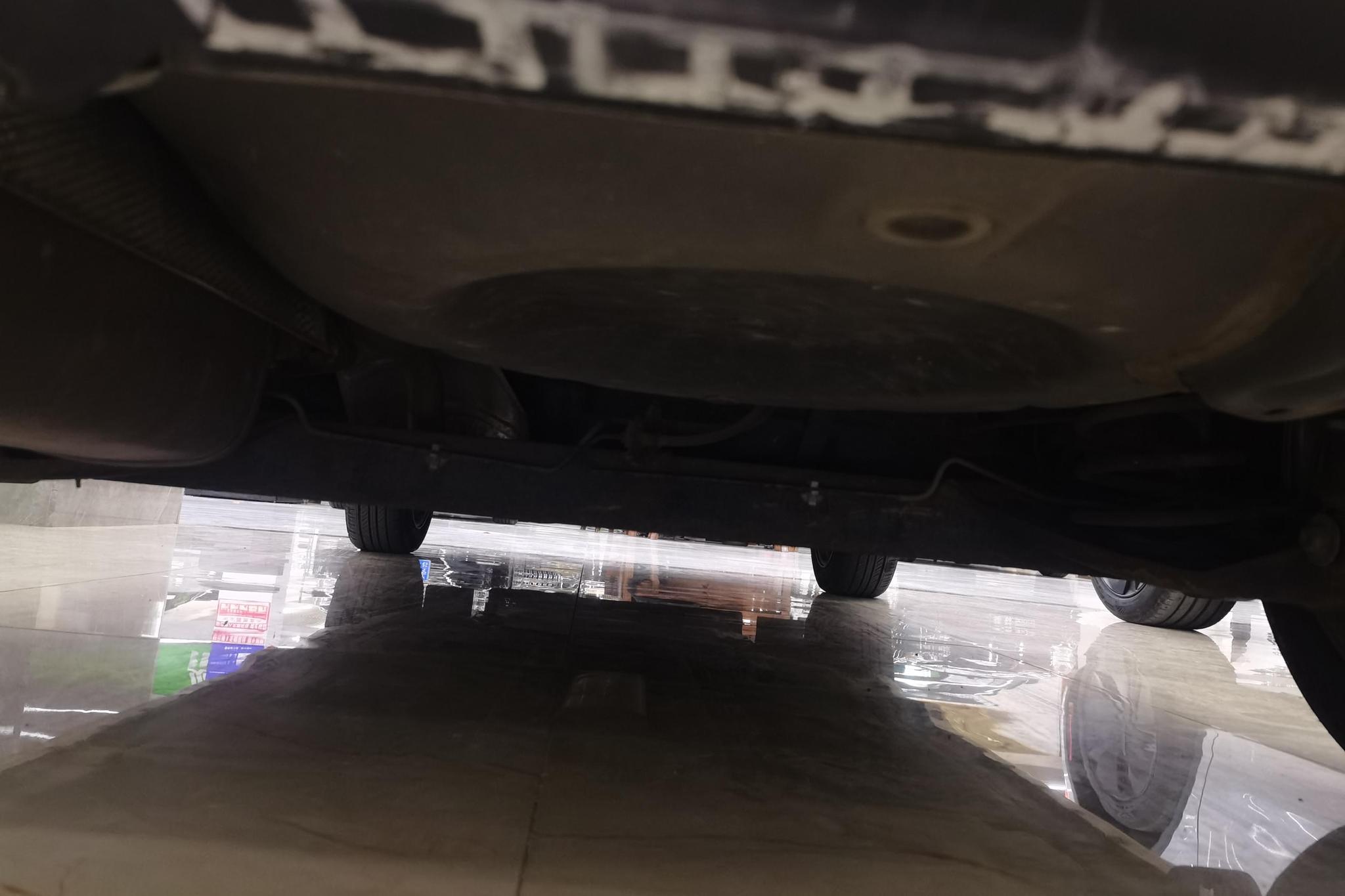 Nissan Tiida 2014 1.6L CVT Comfort