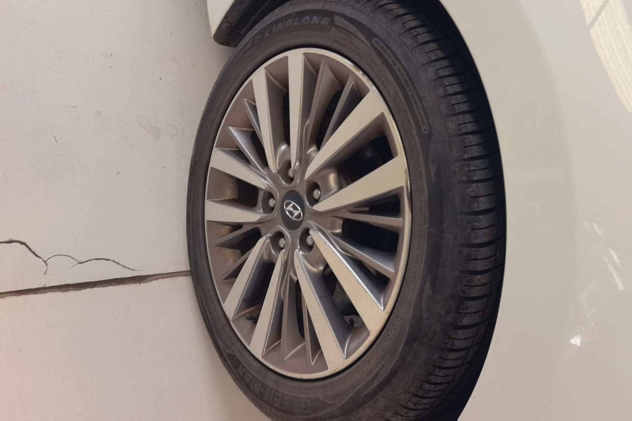 Hyundai Mistra 2019 1.8L AT GLS VI