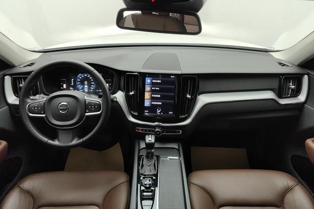 Volvo XC60 2020 T 5 4 WD — фото 14