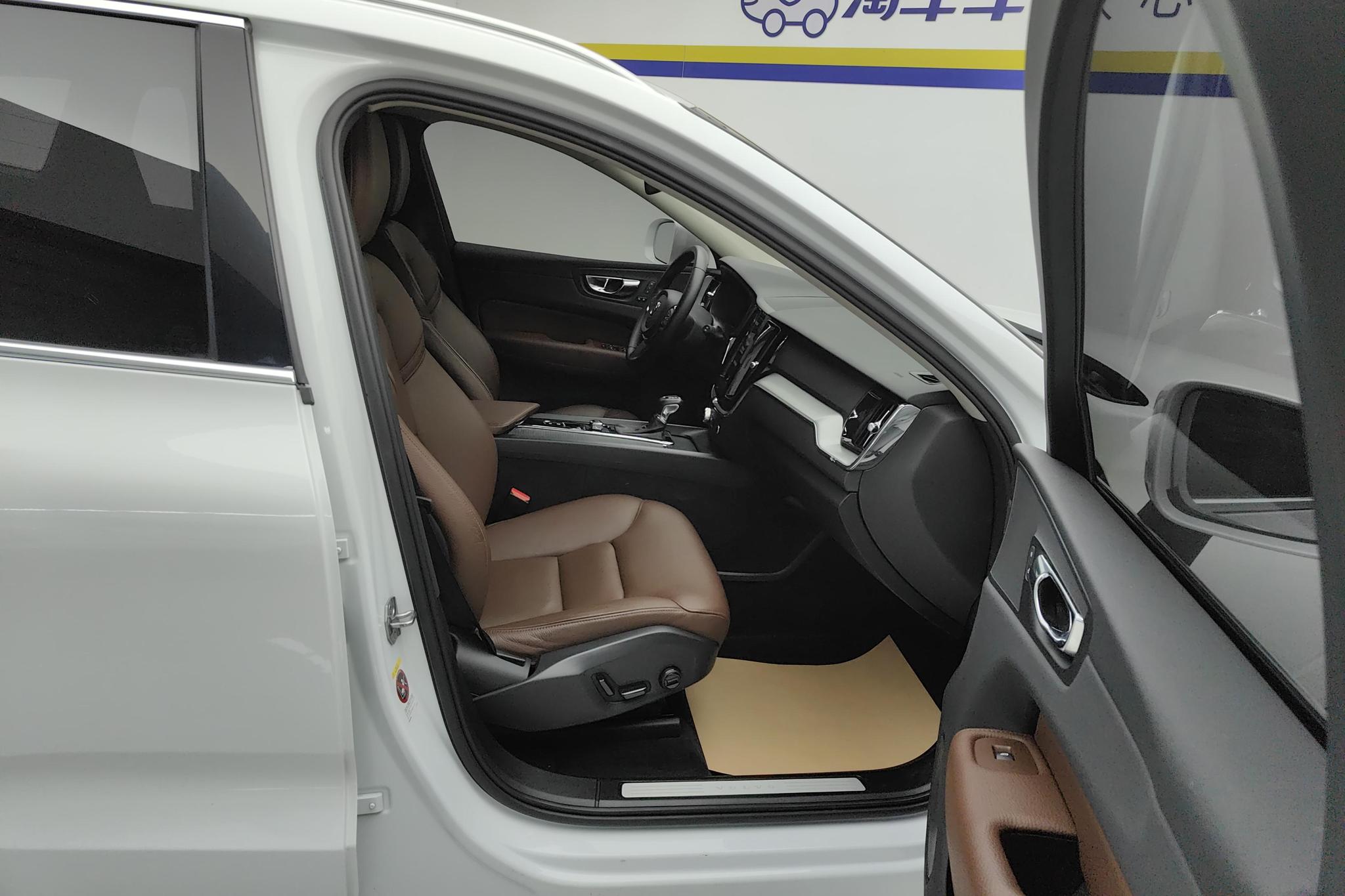 Volvo XC60 2020 T5 Luxury