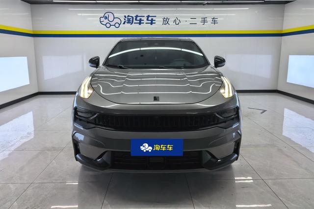 Lynk & Co 05 2022 2.0 TD 4 WD Halo — фото 2